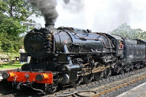 Charming Sheringham seaside town in North Norfolk, with its pebble beach, traditional promenade, and vibrant atmosphere, ideal for a day trip from Hays Wood Retreat.